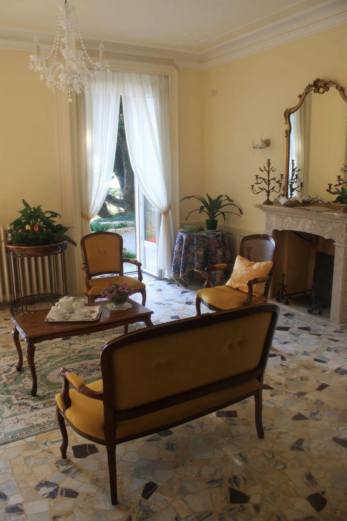 Villa La Mirabella Cadenabbia Экстерьер фото